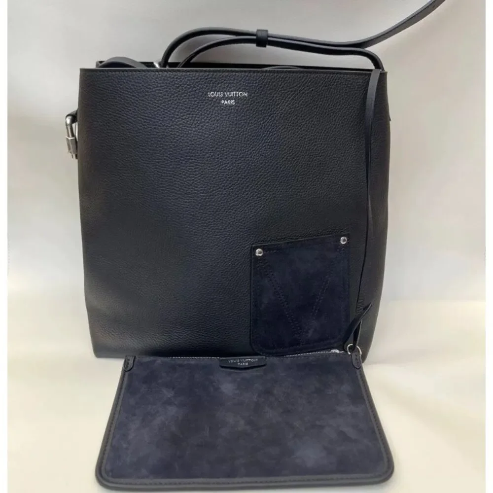 Louis Vuitton Women Pre-Loved Bag Very Good Condition